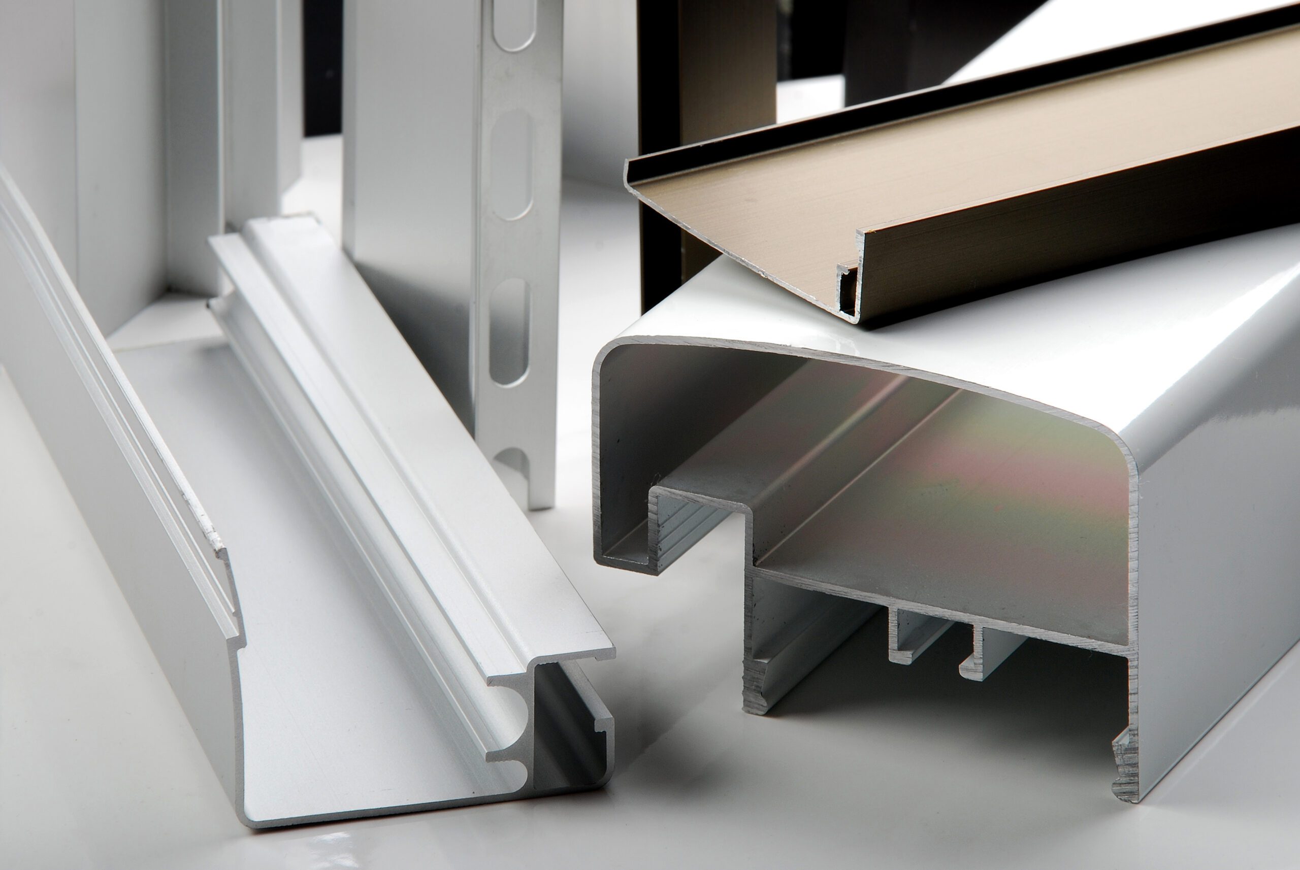 Aluminum profile for window, door, bathroom box